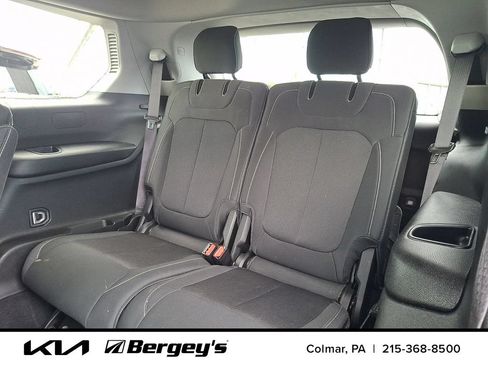 Used 2023 Jeep Grand Cherokee L Laredo AWD/4WD image 13