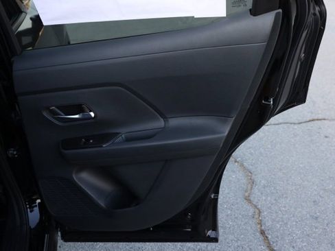 New 2026 Nissan Kicks SV image 19