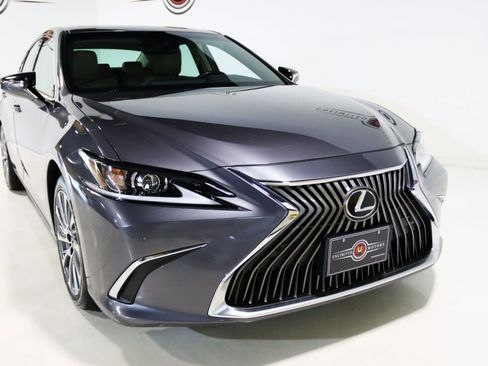 Used 2021 Lexus ES 250 w/ Premium Package image 19