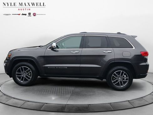 Used 2017 Jeep Grand Cherokee Limited w/ Luxury Group II image 13