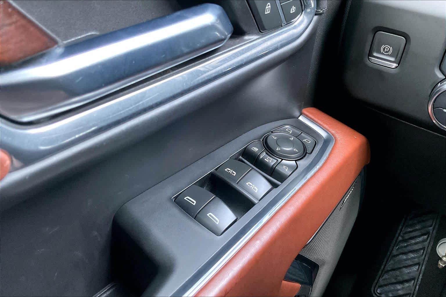 Used 2024 GMC Sierra 2500 Denali Ultimate AWD/4WD image 68