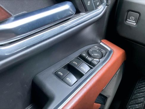 Used 2024 GMC Sierra 2500 Denali Ultimate AWD/4WD image 68