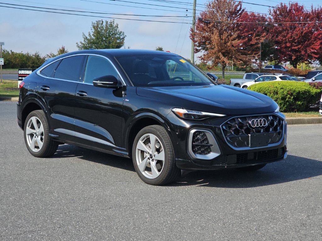 Used 2025 Audi Q5 Premium Plus AWD/4WD image 1