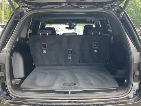 Used 2024 Jeep Grand Cherokee Altitude RWD image 5