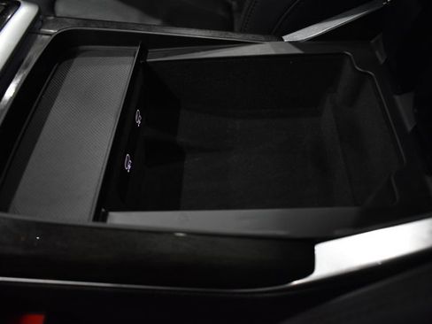 Used 2022 Audi Q7 3.0T Premium w/ Convenience Package image 25