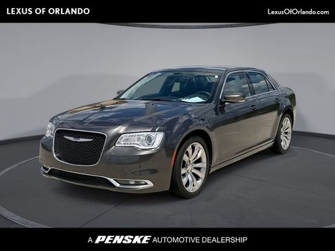 Used 2019 Chrysler 300 Touring L w/ Quick Order Package 22F RWD image 1