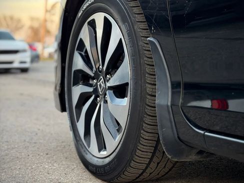 Used 2017 Honda Accord EX-L image 29