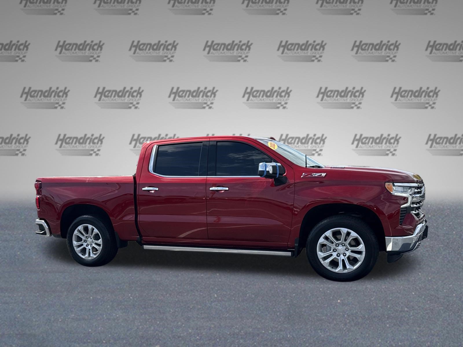 Used 2022 Chevrolet Silverado 1500 LTZ w/ LTZ Premium Package AWD/4WD image 11