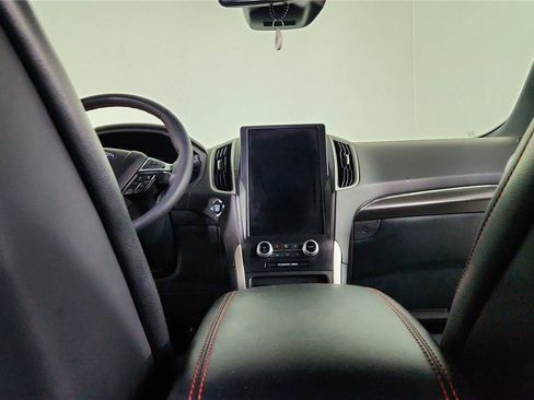 Used 2024 Ford Edge ST-Line image 20