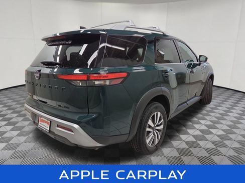 Used 2023 Nissan Pathfinder SL w/ Black Appearance Package AWD/4WD image 4