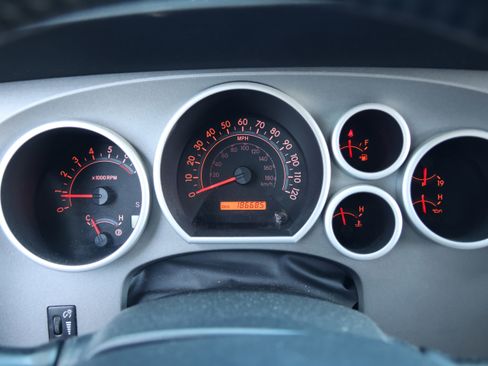 Used 2012 Toyota Sequoia SR5 w/ Sport Appearance Pkg image 20