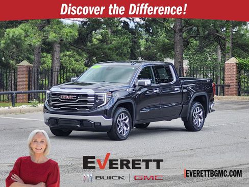 Used 2022 GMC Sierra 1500 SLT AWD/4WD image 1