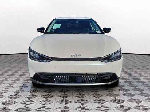 Used 2022 Kia EV6 Wind image 2