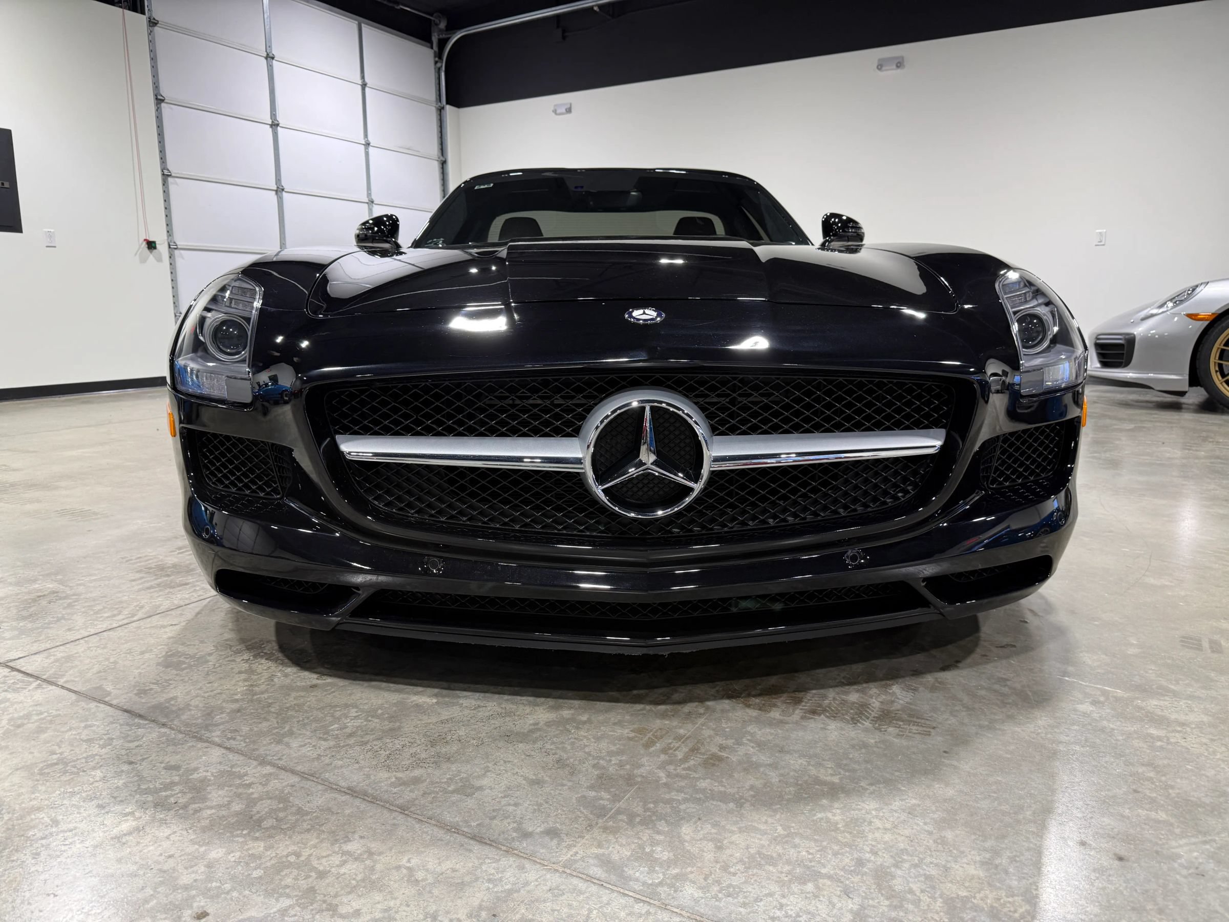 Used 2011 Mercedes-Benz SLS AMG Coupe image 36