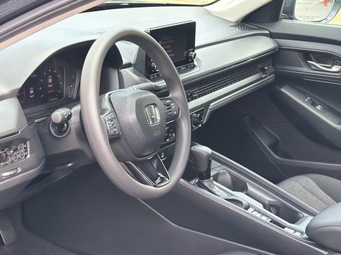 Certified 2025 Honda Accord LX image 20