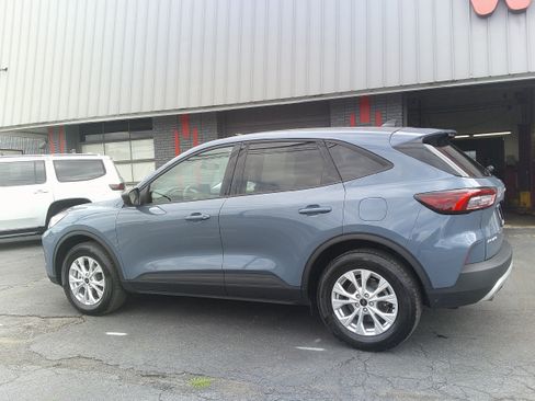 Used 2025 Ford Escape Active AWD/4WD image 5