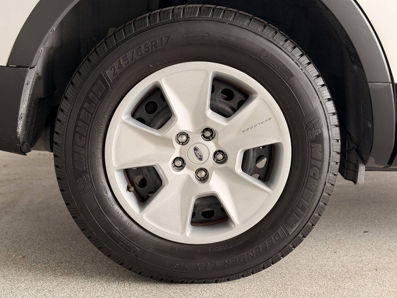 Used 2013 Ford Explorer FWD image 34