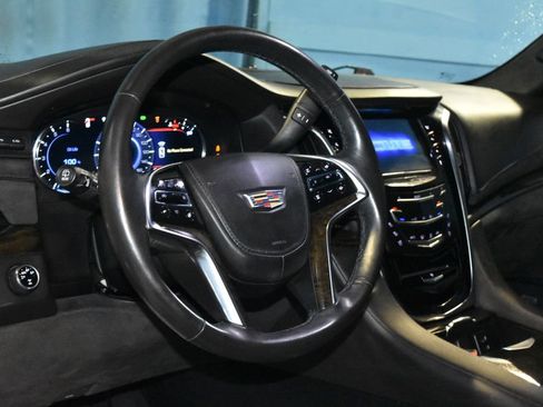 Used 2016 Cadillac Escalade ESV Platinum AWD/4WD image 2
