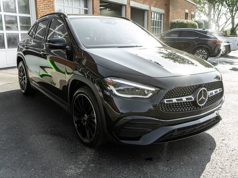 Used 2022 Mercedes-Benz GLA 250 4MATIC image 5