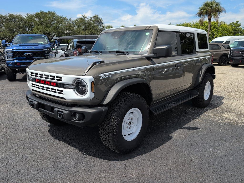Certified 2026 Ford Bronco Heritage Edition AWD/4WD image 6