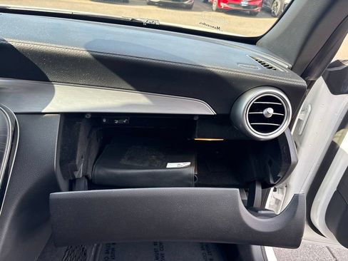 Used 2017 Mercedes-Benz C 300 4MATIC Cabriolet image 23