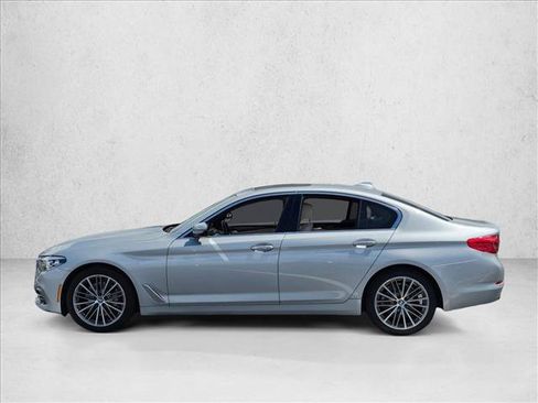 Used 2018 BMW 530i RWD image 8