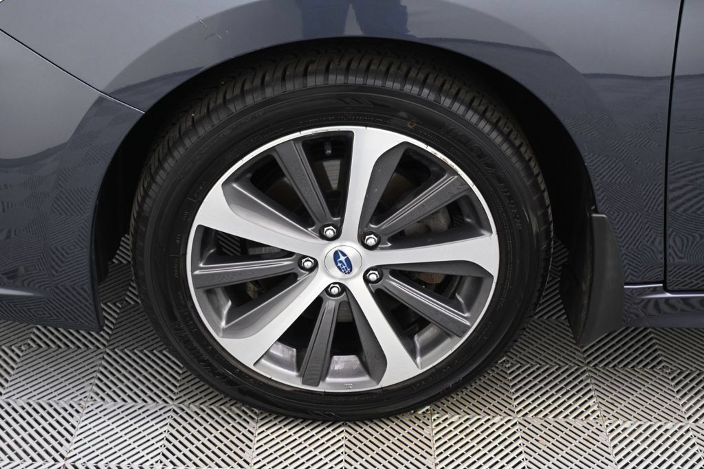 Used 2017 Subaru Legacy 3.6R Limited AWD/4WD image 20