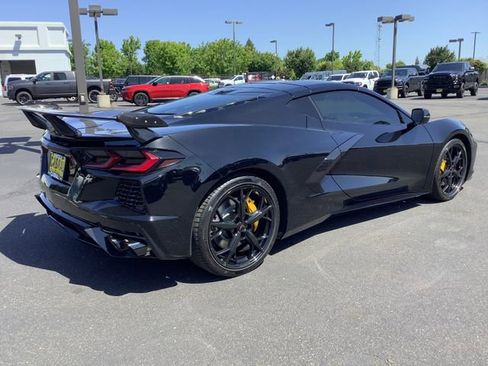 Used 2021 Chevrolet Corvette Stingray Preferred Cpe w/ Z51 Performance Package RWD image 27