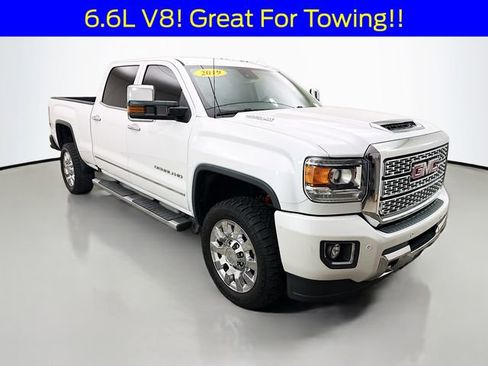 Used 2019 GMC Sierra 2500 Denali w/ Duramax Plus Package image 1