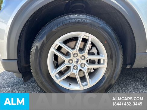 Used 2025 Ford Explorer Active image 13
