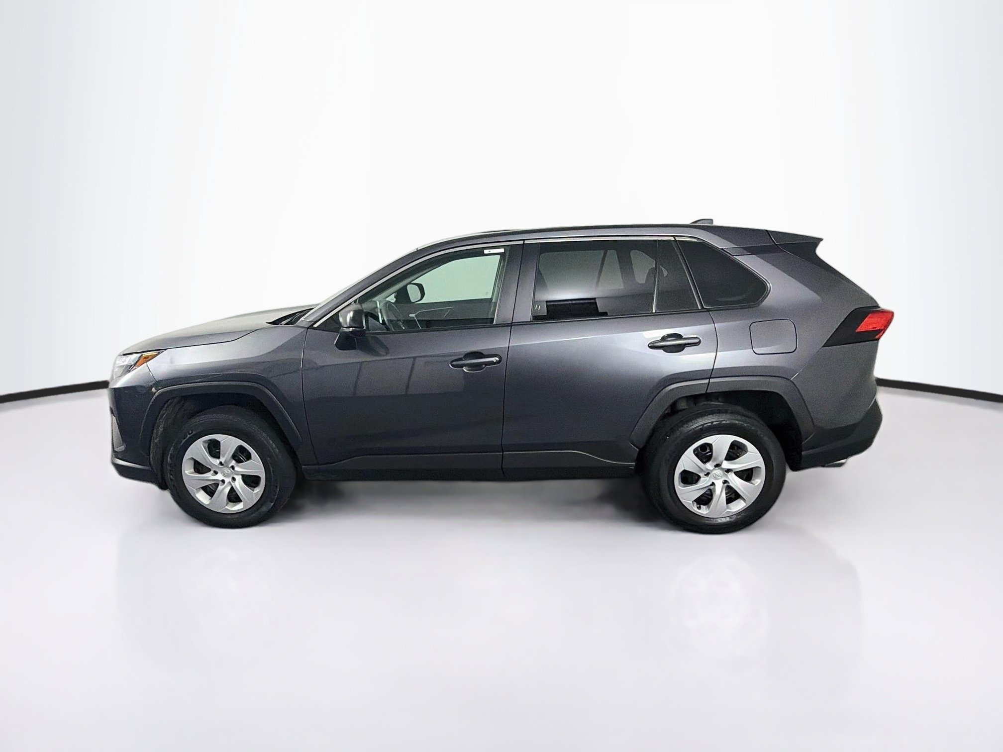 Used 2025 Toyota RAV4 LE FWD image 4