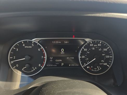 Used 2023 Nissan Rogue SV image 22