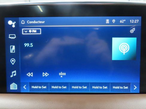 Used 2024 Chevrolet Suburban High Country image 24