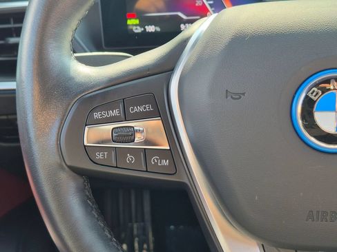 Used 2023 BMW i4 eDrive40 w/ Premium Package RWD image 34