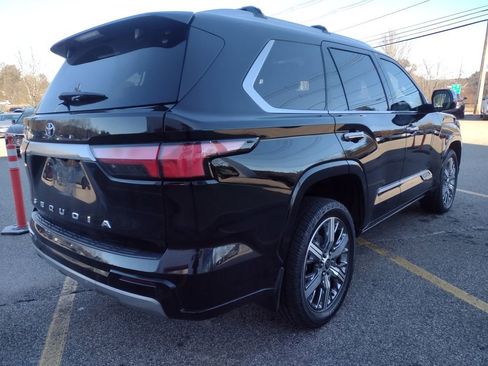 Used 2023 Toyota Sequoia Capstone image 7