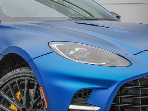 Used 2023 Aston Martin DBX 707 AWD/4WD image 3