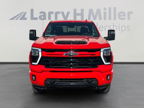 Used 2024 Chevrolet Silverado 2500 LTZ w/ LTZ Plus Package image 8