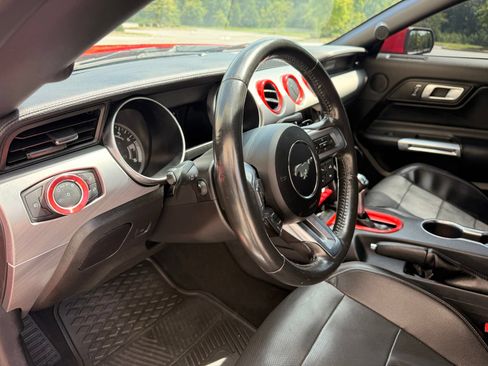 Used 2022 Ford Mustang GT Premium RWD image 22