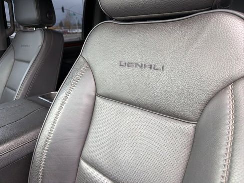 Used 2025 GMC Sierra 2500 Denali w/ Denali Reserve Package image 15