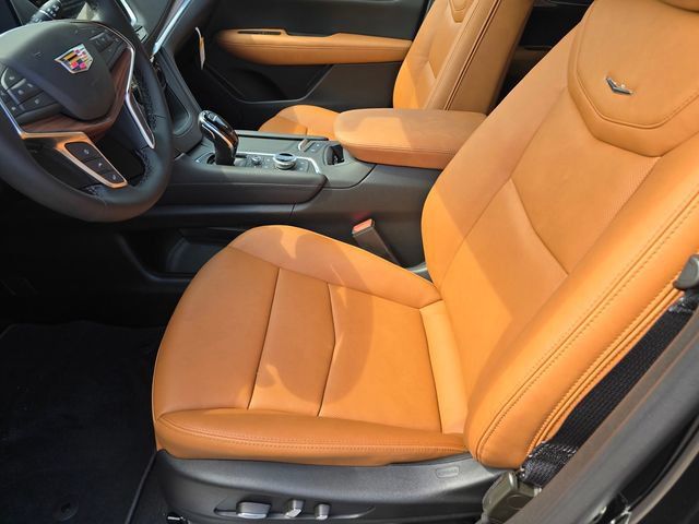 New 2026 Cadillac XT5 Premium Luxury w/ Driver Assist Package FWD image 17