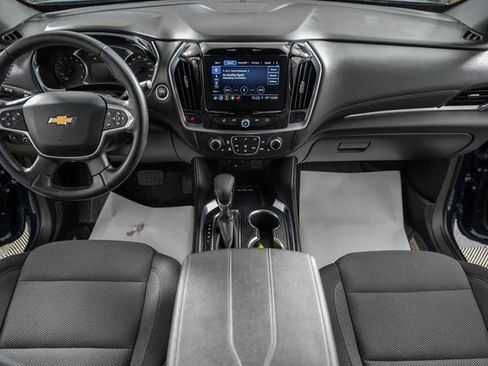 Used 2023 Chevrolet Traverse LT w/ LPO, Floor Liner Package image 23