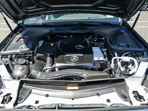 Used 2018 Mercedes-Benz E 300 image 27