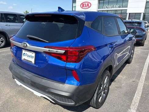 Used 2021 Kia Seltos LX AWD/4WD image 5