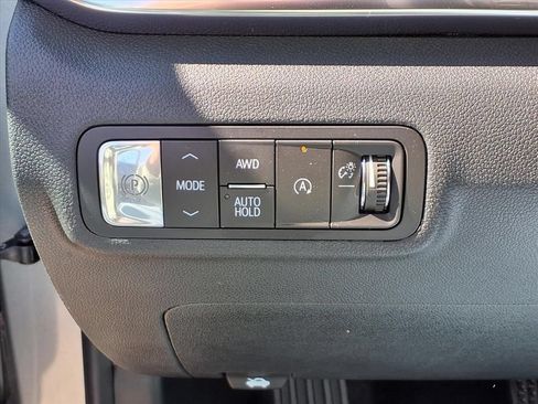 Used 2026 GMC Terrain Elevation w/ Elevation Premium Package AWD/4WD image 17