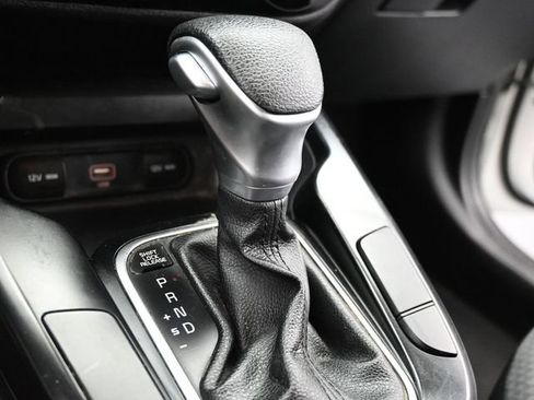 Used 2020 Kia Soul LX FWD image 9