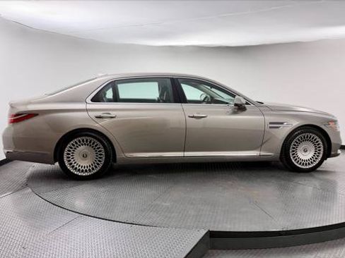 Used 2020 Genesis G90 5.0 Ultimate RWD image 12