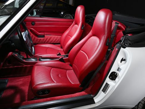 Used 1996 Porsche 911 Carrera image 6