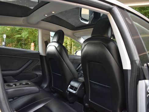 Used 2018 Tesla Model 3 Long Range AWD/4WD image 14