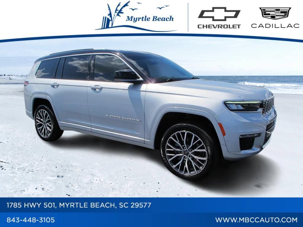Used 2022 Jeep Grand Cherokee L Summit AWD/4WD image 1