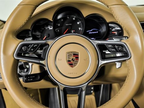 Used 2017 Porsche 911 Carrera 4 AWD/4WD image 23